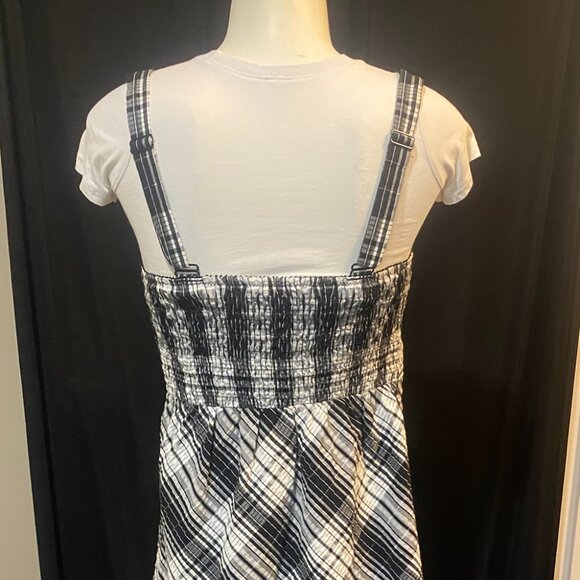 🍄64-I Love Your Checkered Past 🖤🤍 - Picture 5 of 9